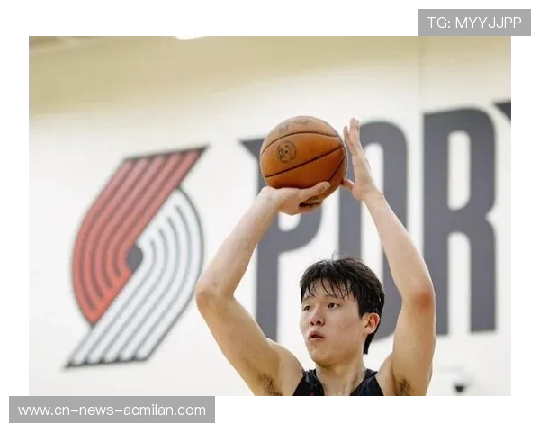 杨瀚森继续适应NBA，开拓者期待他加速成长